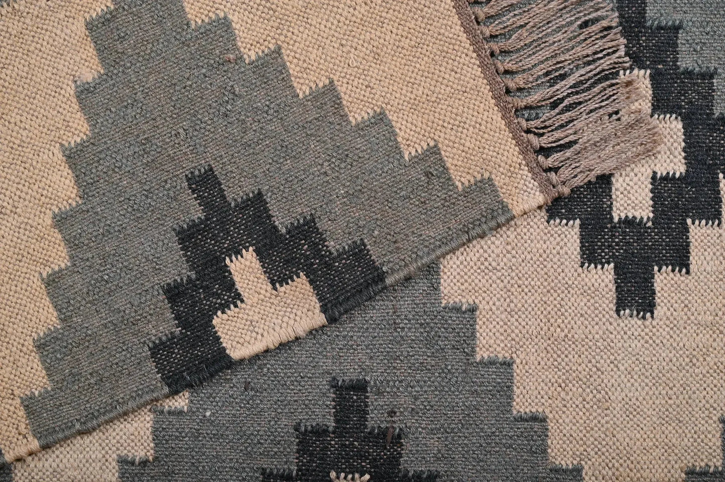 alfombra kilim detalle fibras naturales ch01_6x9_002