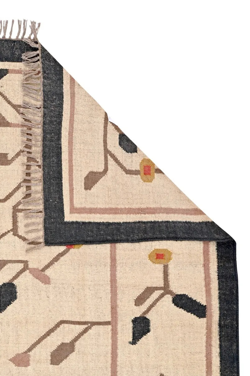 alfombra kilim 300x360 en fibras naturales y tonos tierra