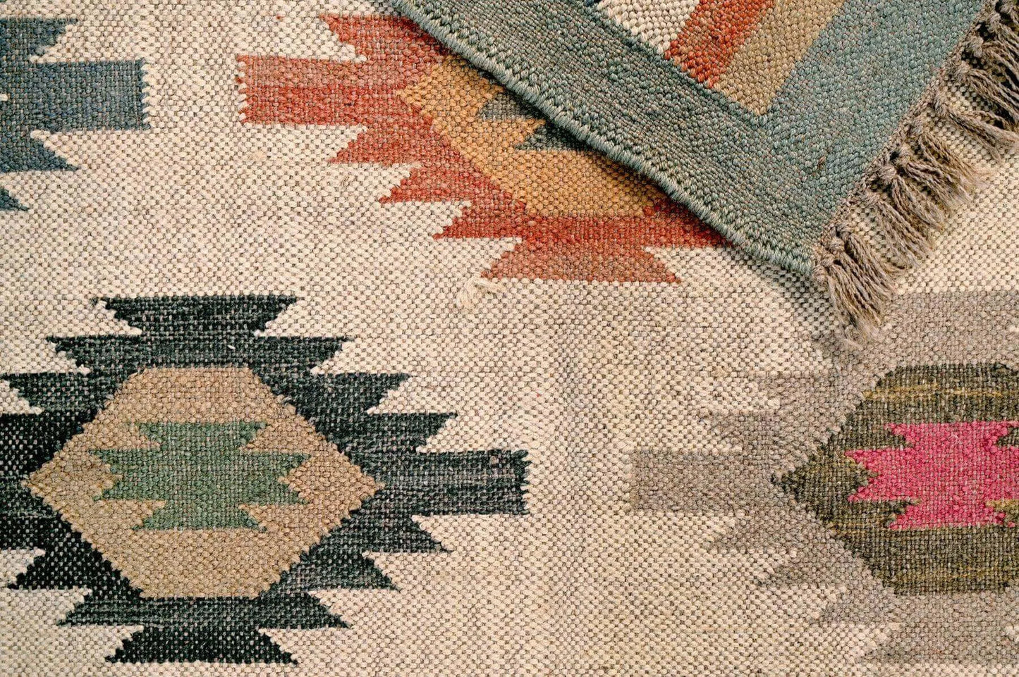 alfombras Kilim, Kilims, Cojines Kilim, Alfombras Kilim Grandes, Alfombras de Pasillo.