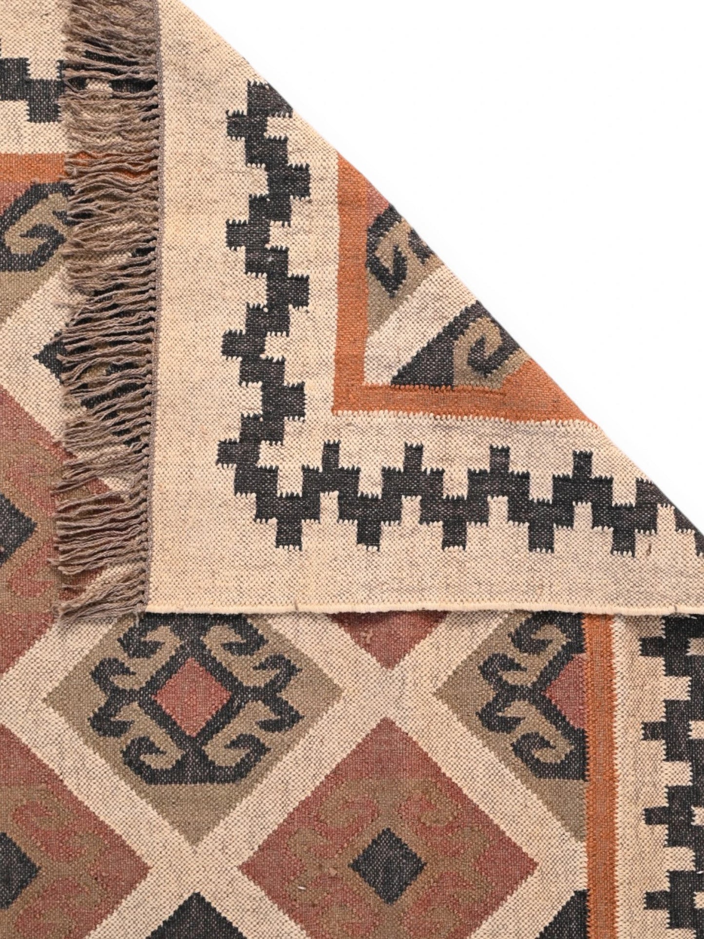 Detalle de alfombras kililm pasillo 150x150 multicolor necha a mano en fibras naturales