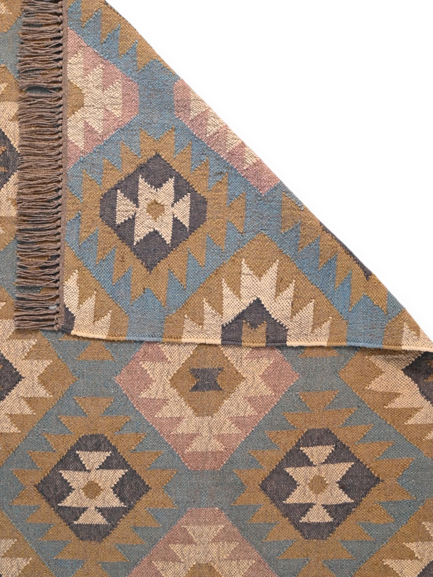 Detalle de alfombras kililm pasillo 180x270 multicolor necha a mano en fibras naturales