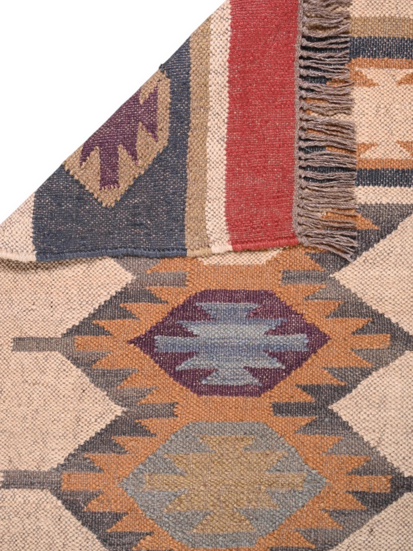 Detalle de alfombra kilim pasillo 60x180 multicolor hecha a mano en fibras naturales