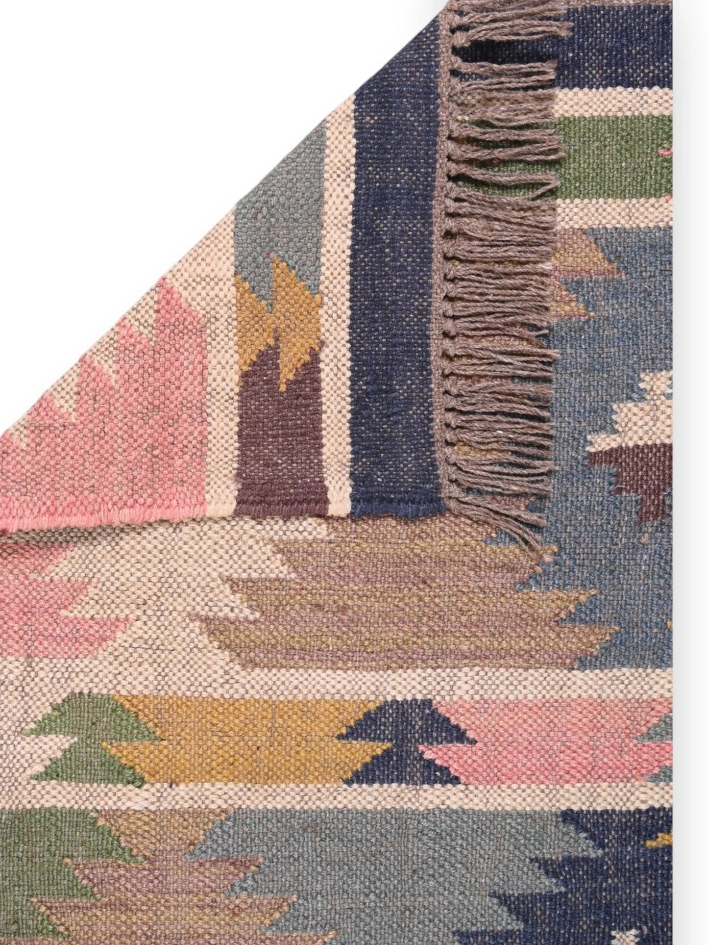 Detalle de alfombra kilim pasillo 60x180 multicolor hecha a mano en fibras naturales