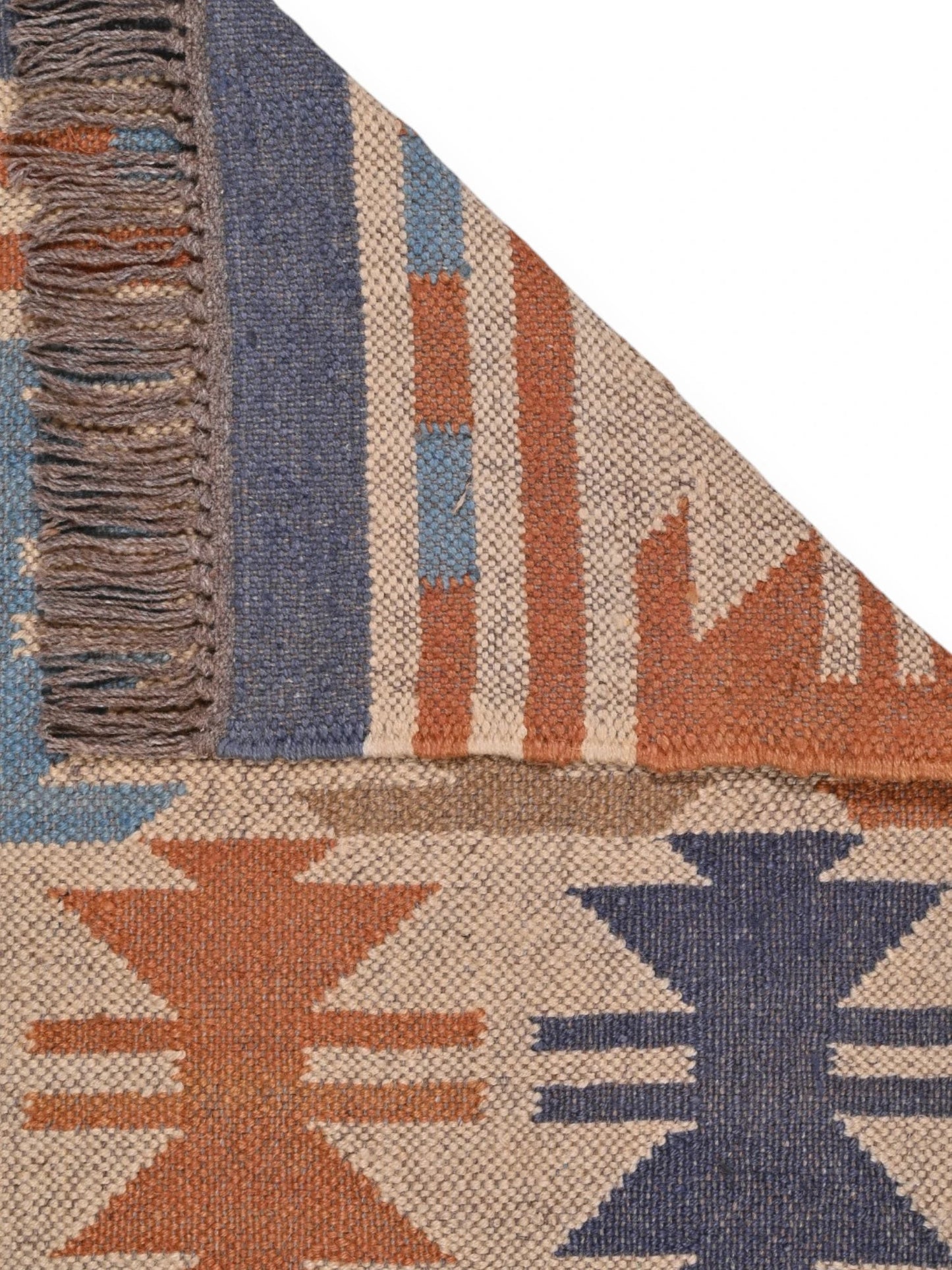 Detalle de alfombra kilim pasillo 60x90 multicolor hecha a mano en fibras naturales