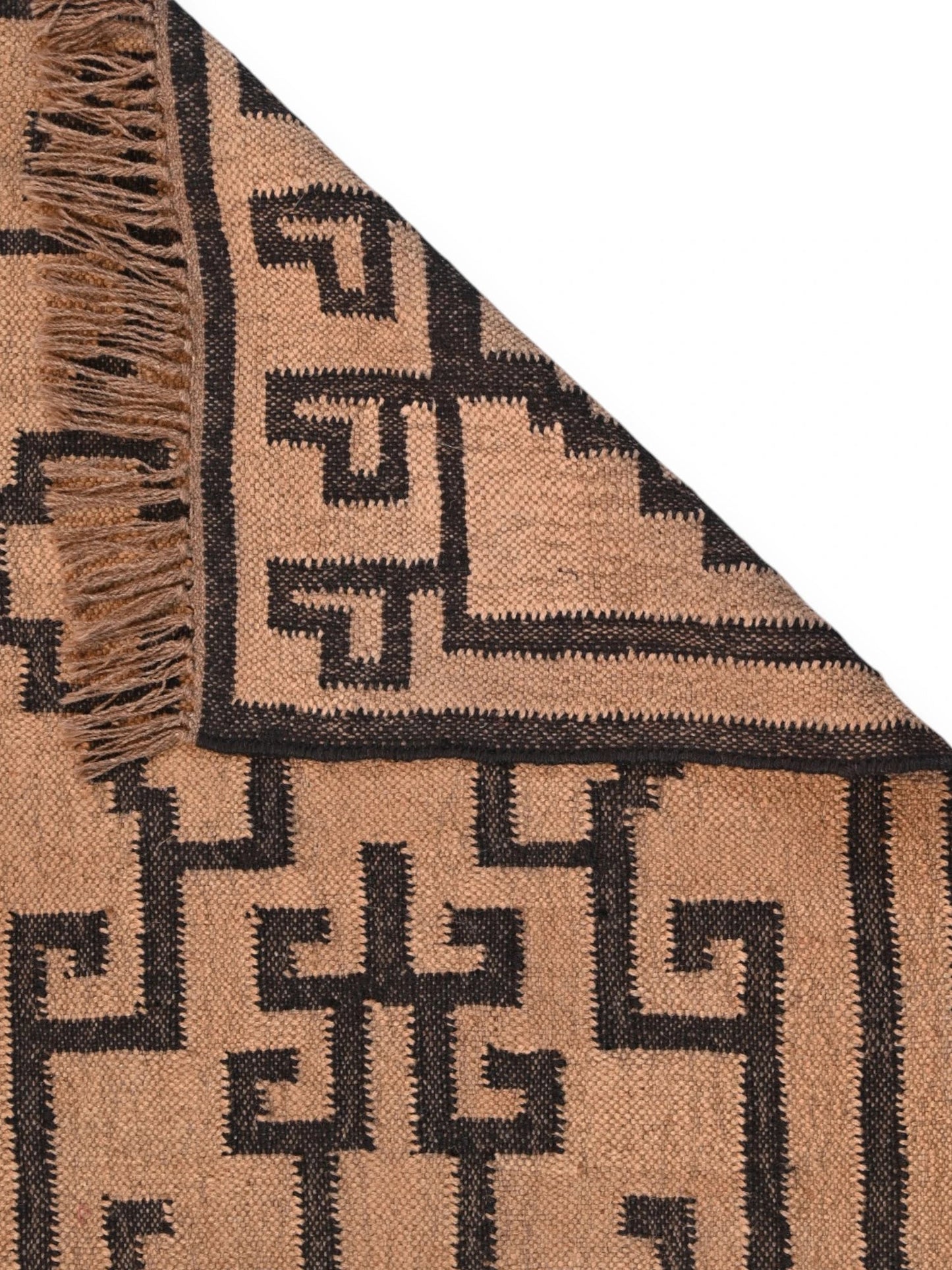 Detalle de alfombras kililm pasillo 75x180 beige negro necha a mano en fibras naturales