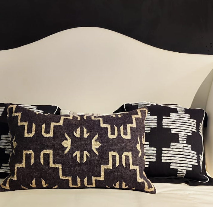 Cojines kilim de fibras naturales tejidos a mano