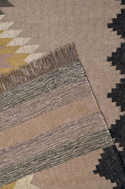 tienda online alfombras y kilims, hechos a mano, en lana y yute. Kilims baratos, de alta calidad.