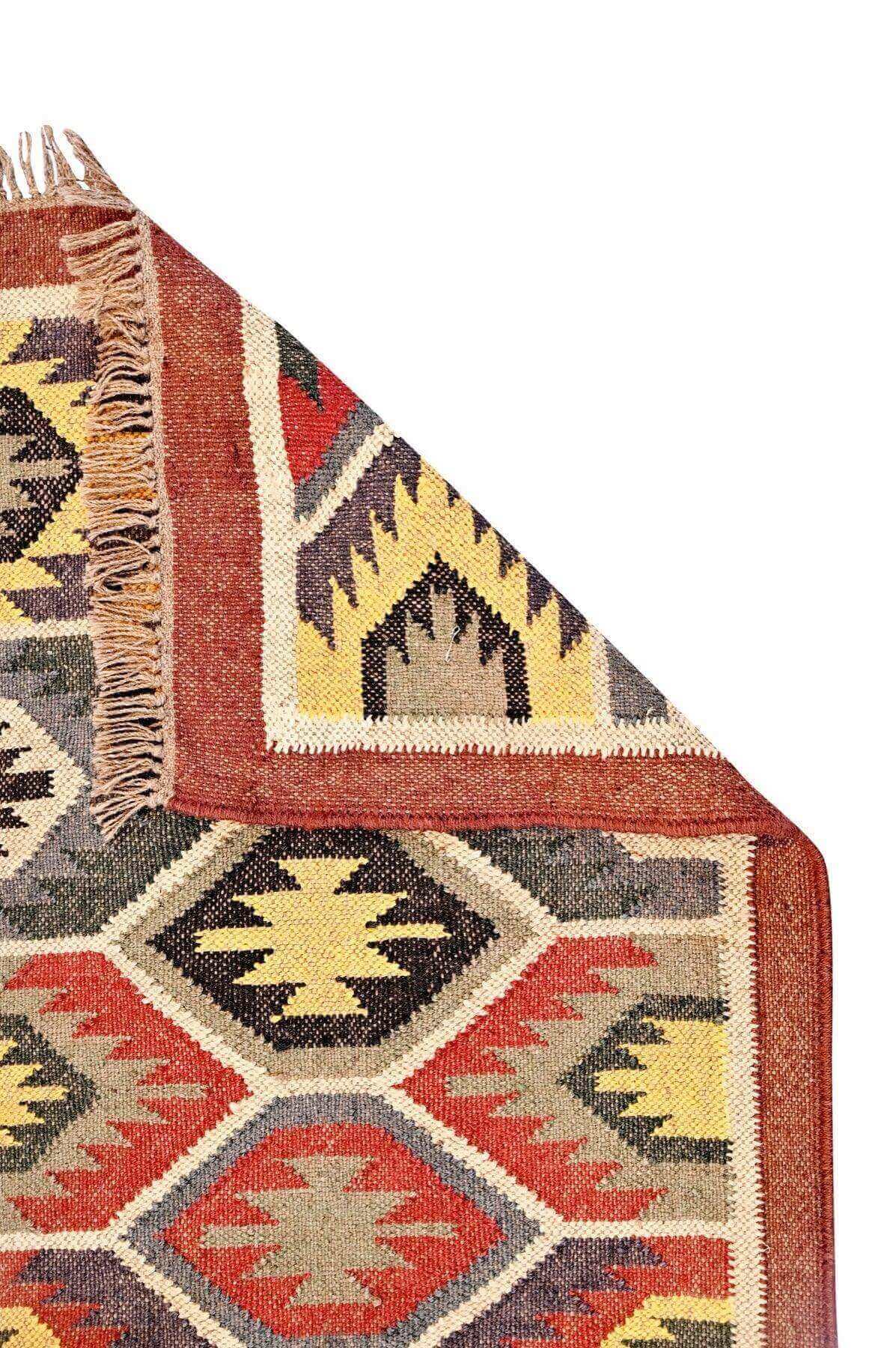 Alfombra tipo kilim, kilims tejidos a mano en yute y lana. Alfombras Kilim modernos, Alfombras en fibras naturales.