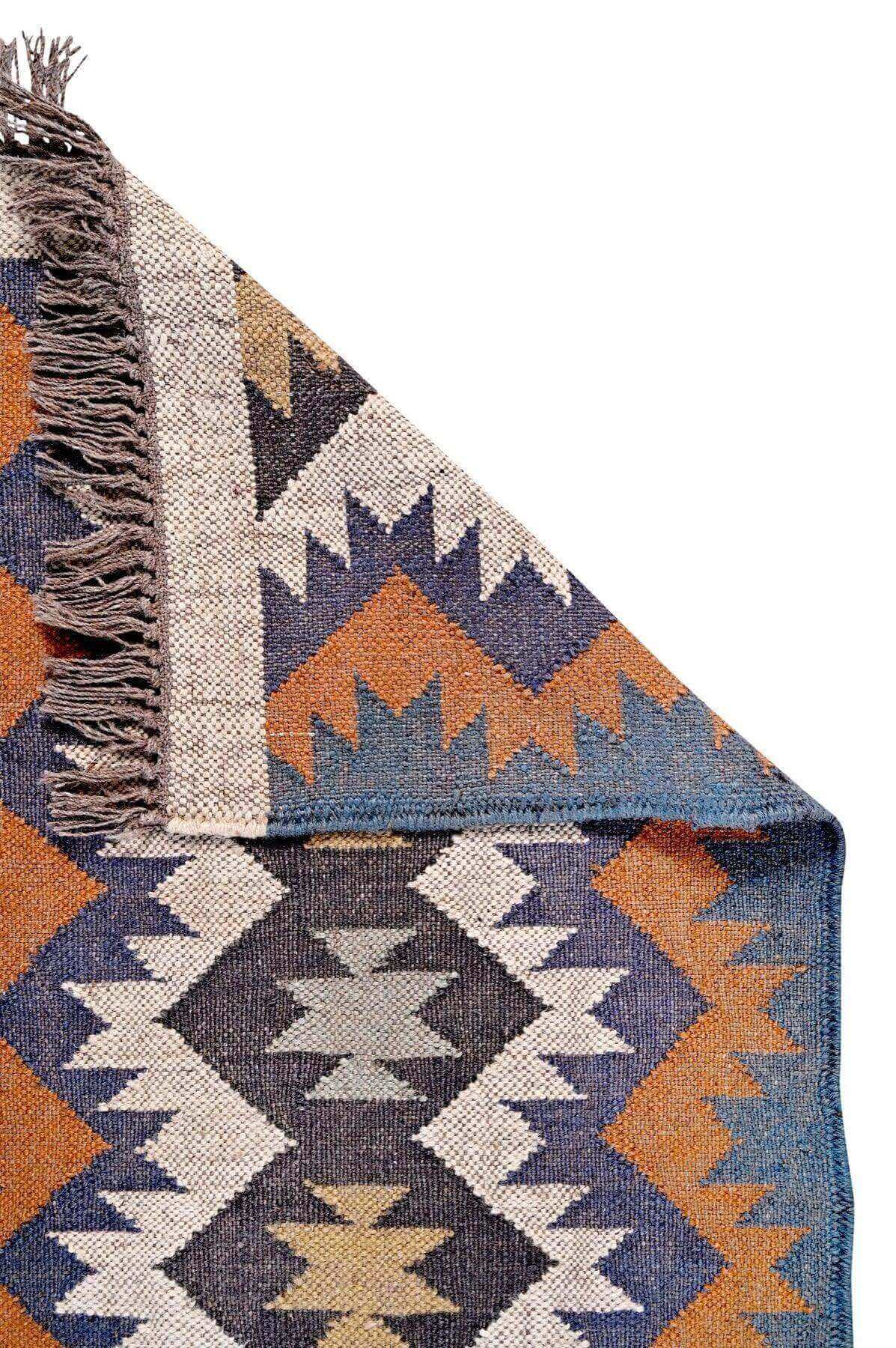 alfombra kilim etnica, de pasillo, de lana y yute, multicolor, motivos etnicos y geométricos, color azul, naranja, blanco