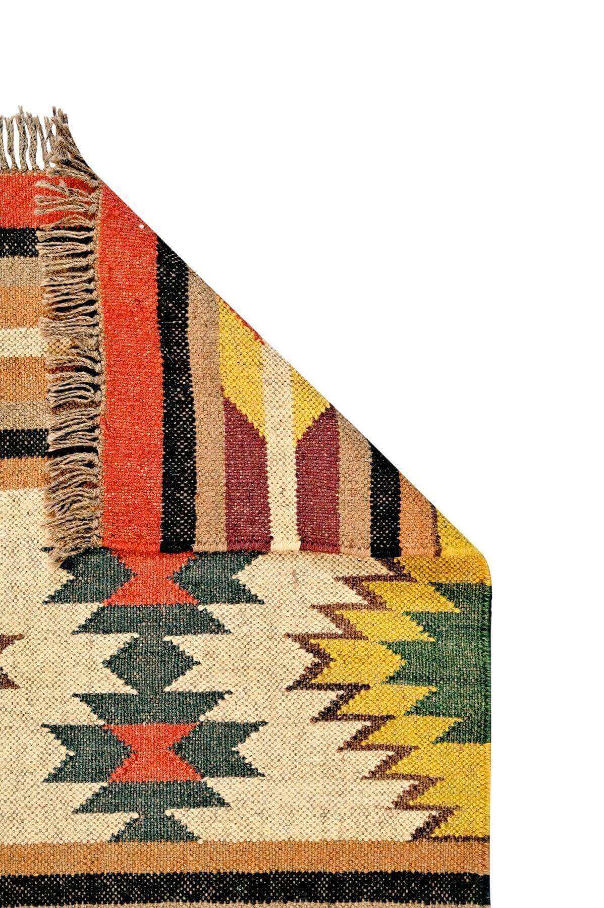 alfombra kilim, de lana y yute,  pequeña,  ,étnica, muticolor, reversible, artesanal, India.