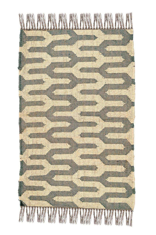 alfombra kilim, de lana y yute,  pequeña, geometrica, color gris,  reversible, artesanal, India.