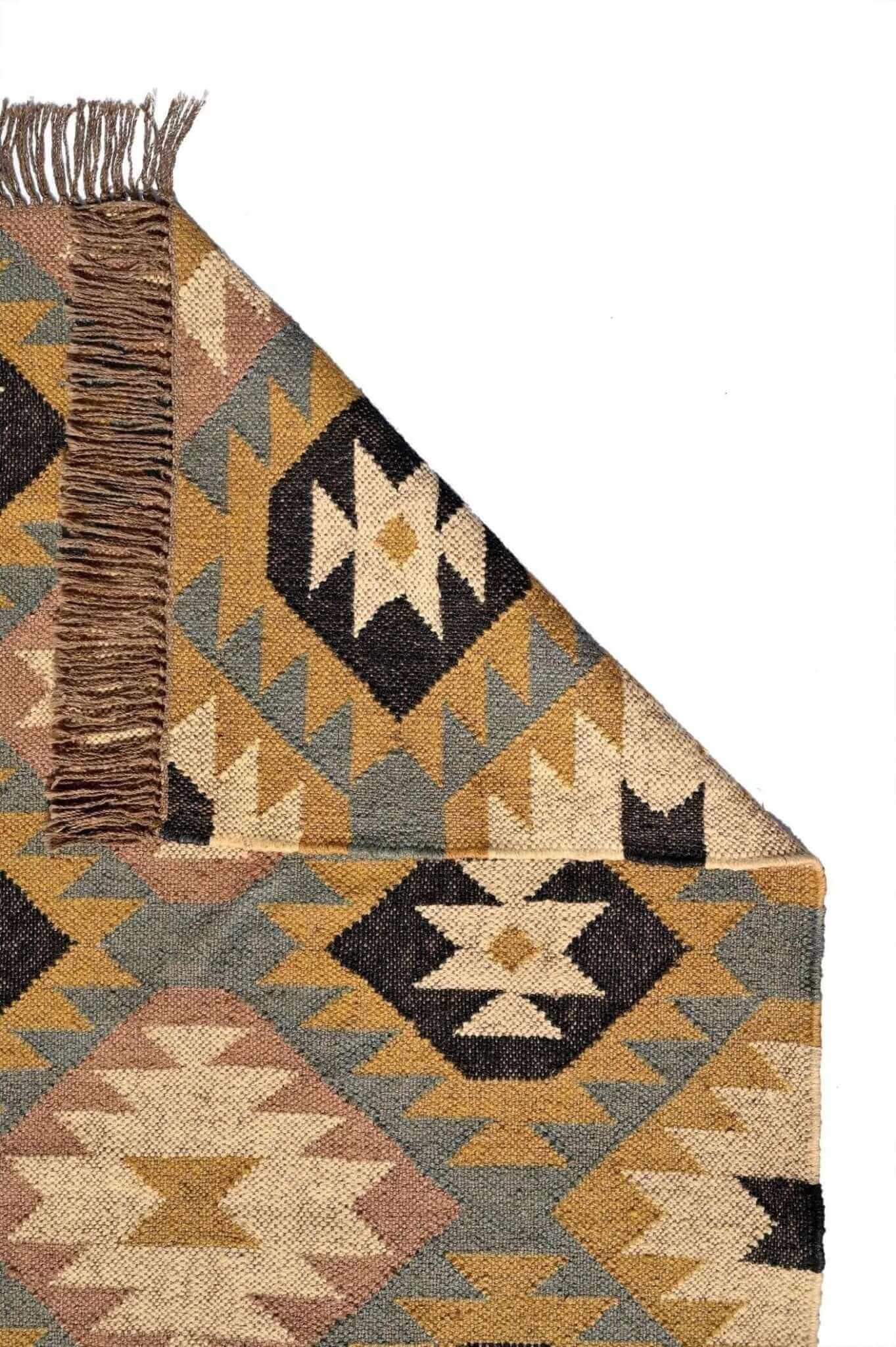 alfombra kilim hecha a mano, rosa, negra, azul