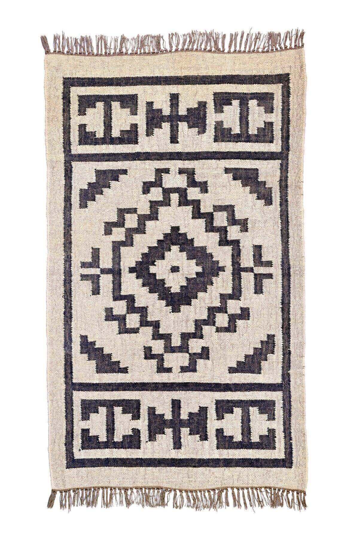 alfombra kilim, blanco,negro, blanca, negra, geometrica, pequeña, de lana y yute.