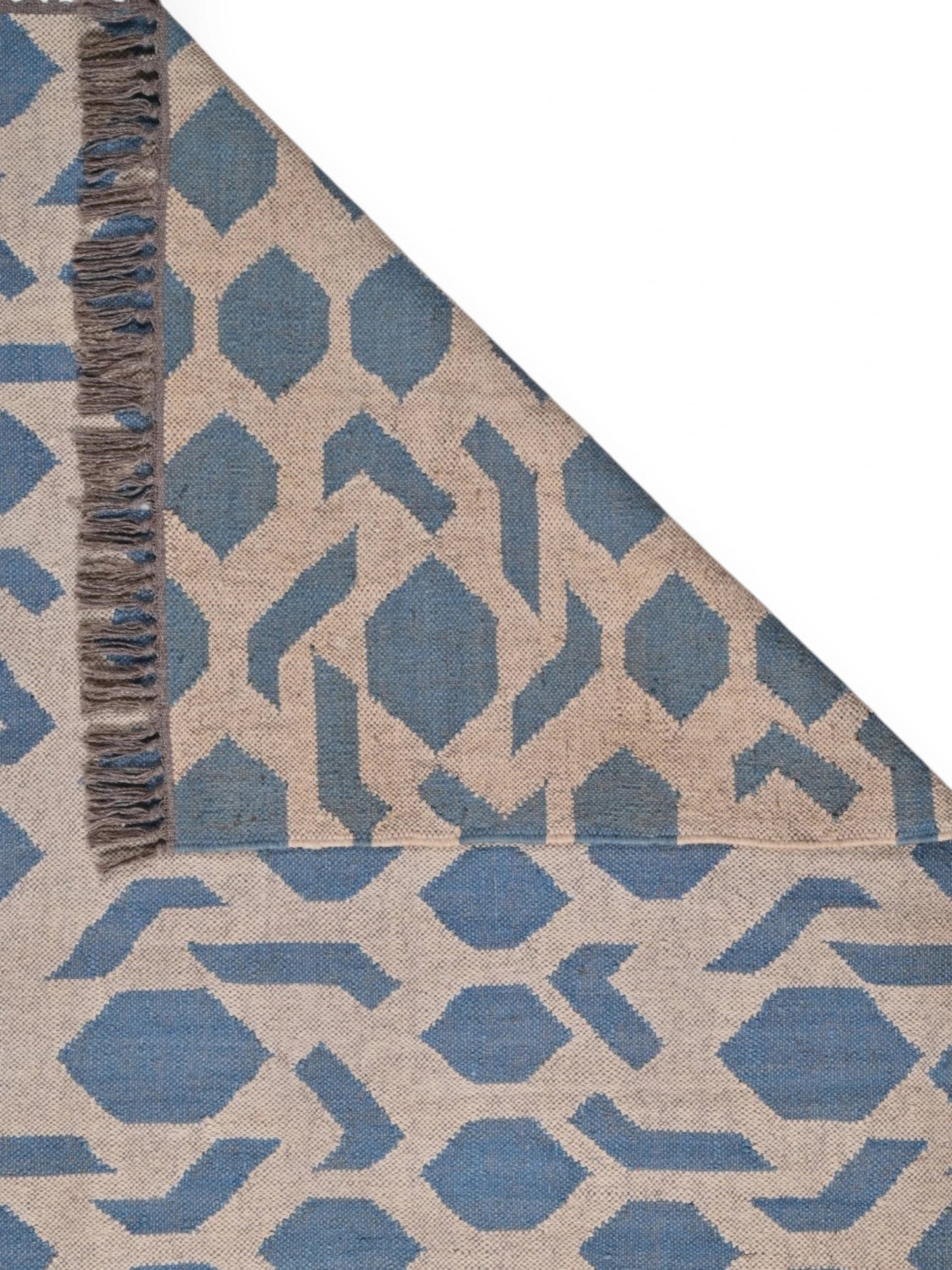 Detalle de alfombras kililm pasillo 120x180 multicolor necha a mano en fibras naturales