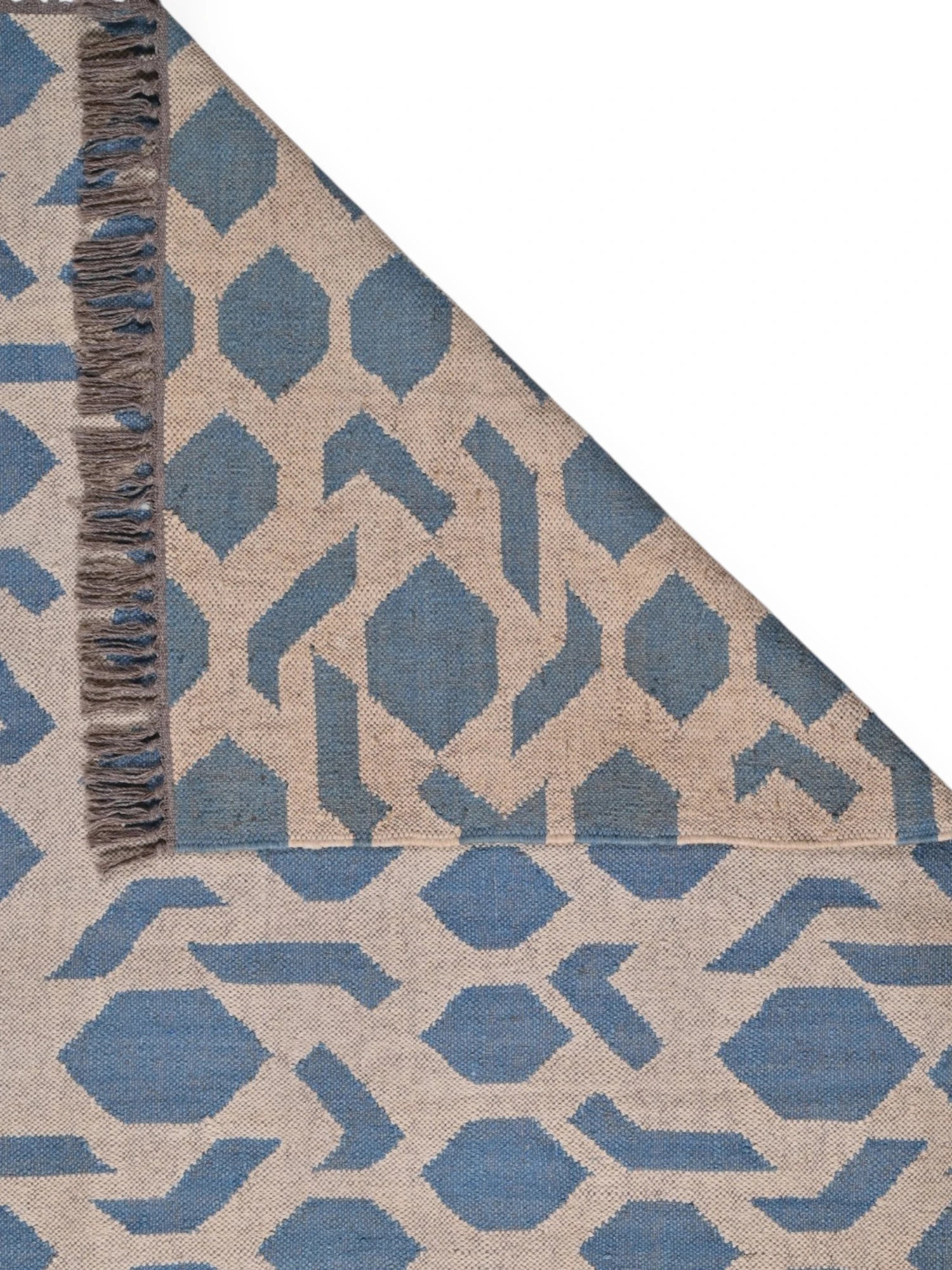 Detalle de alfombras kililm pasillo 120x180 multicolor necha a mano en fibras naturales