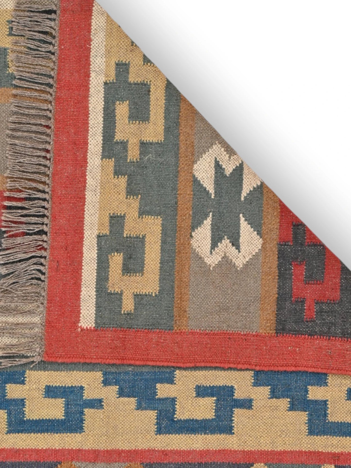 Detalle de alfombras kililm pasillo 120x180 multicolor necha a mano en fibras naturales