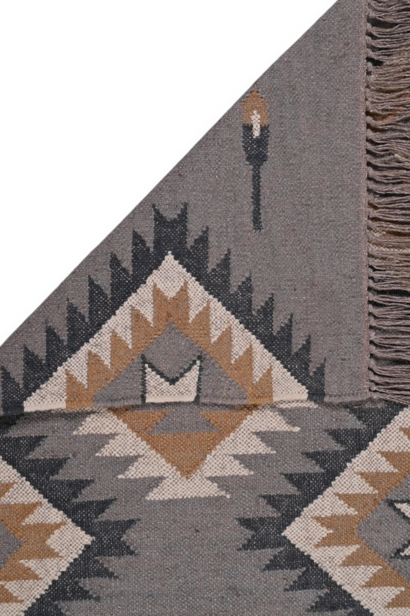 Detalle de alfombra kilim pasillo 120x80 multicolor hecha a mano en fibras naturales