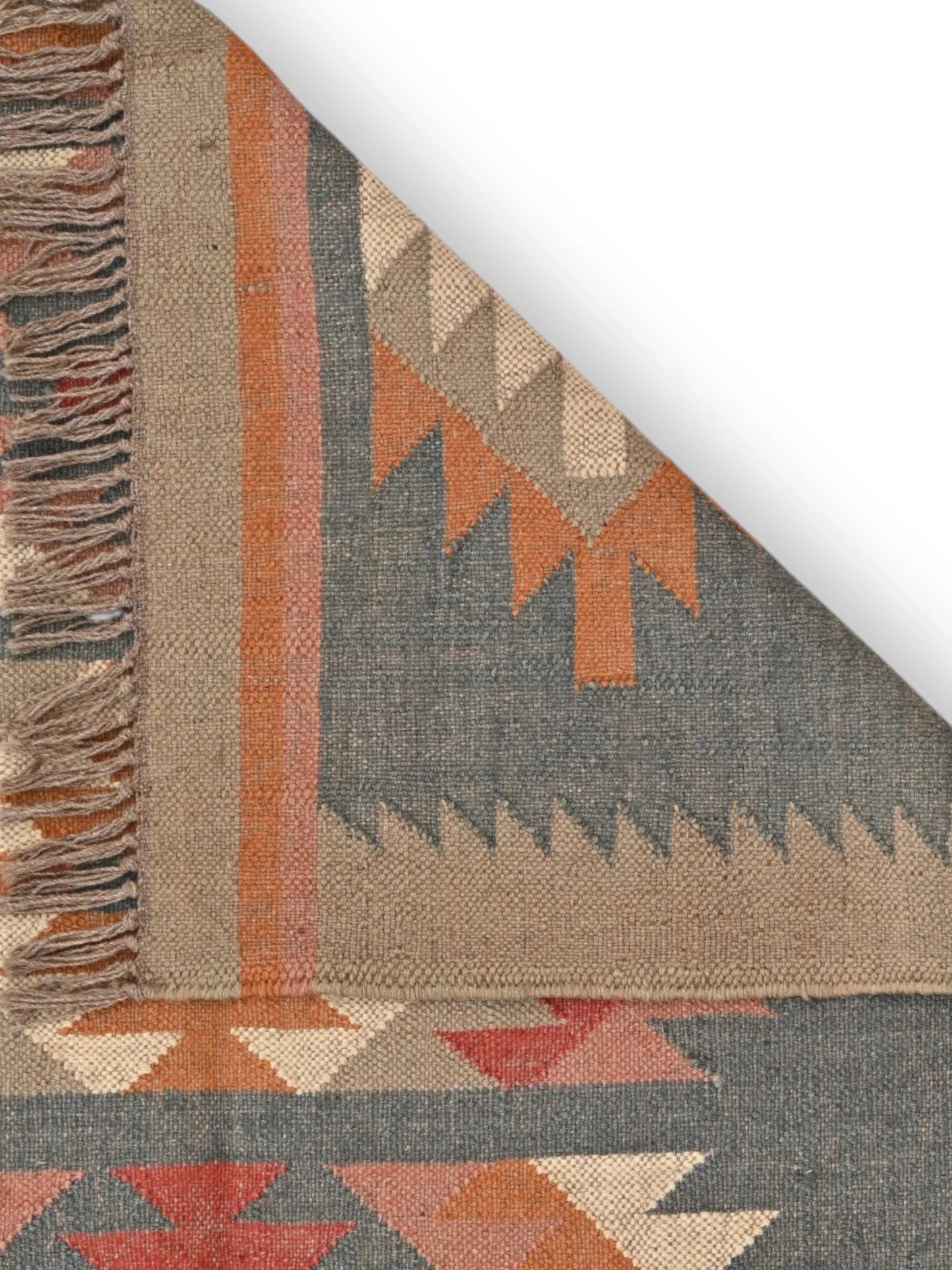 Detalle de alfombras kililm pasillo 120x180 multicolor necha a mano en fibras naturales
