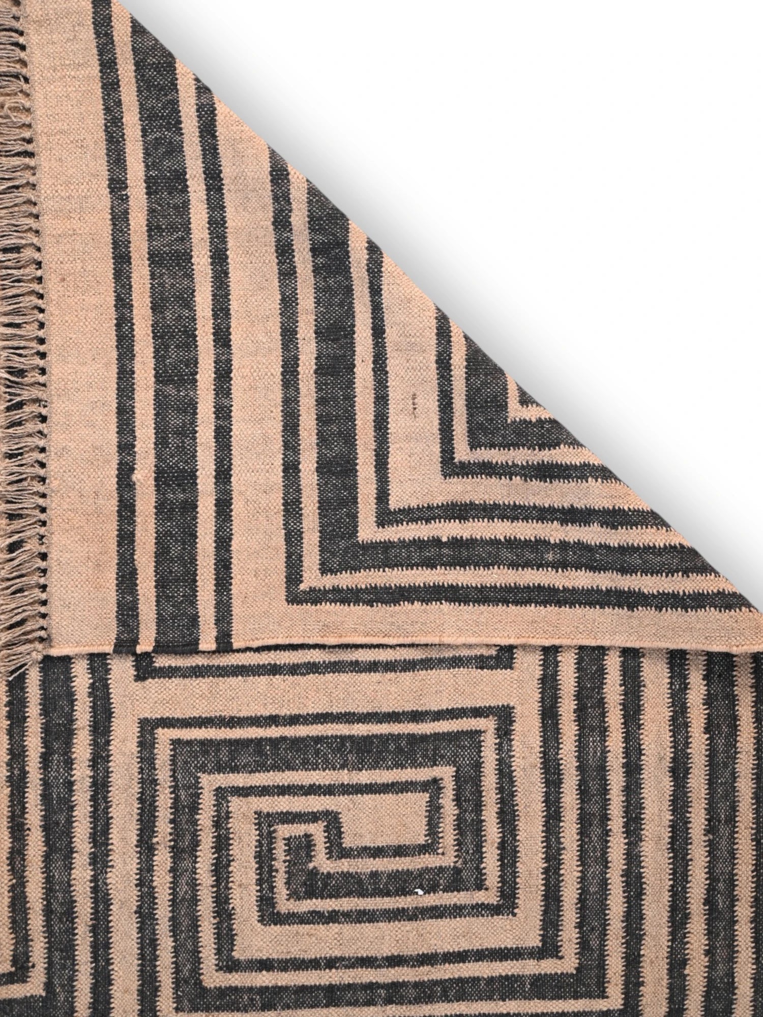 Detalle de alfombras kililm pasillo 180x270 multicolor necha a mano en fibras naturales