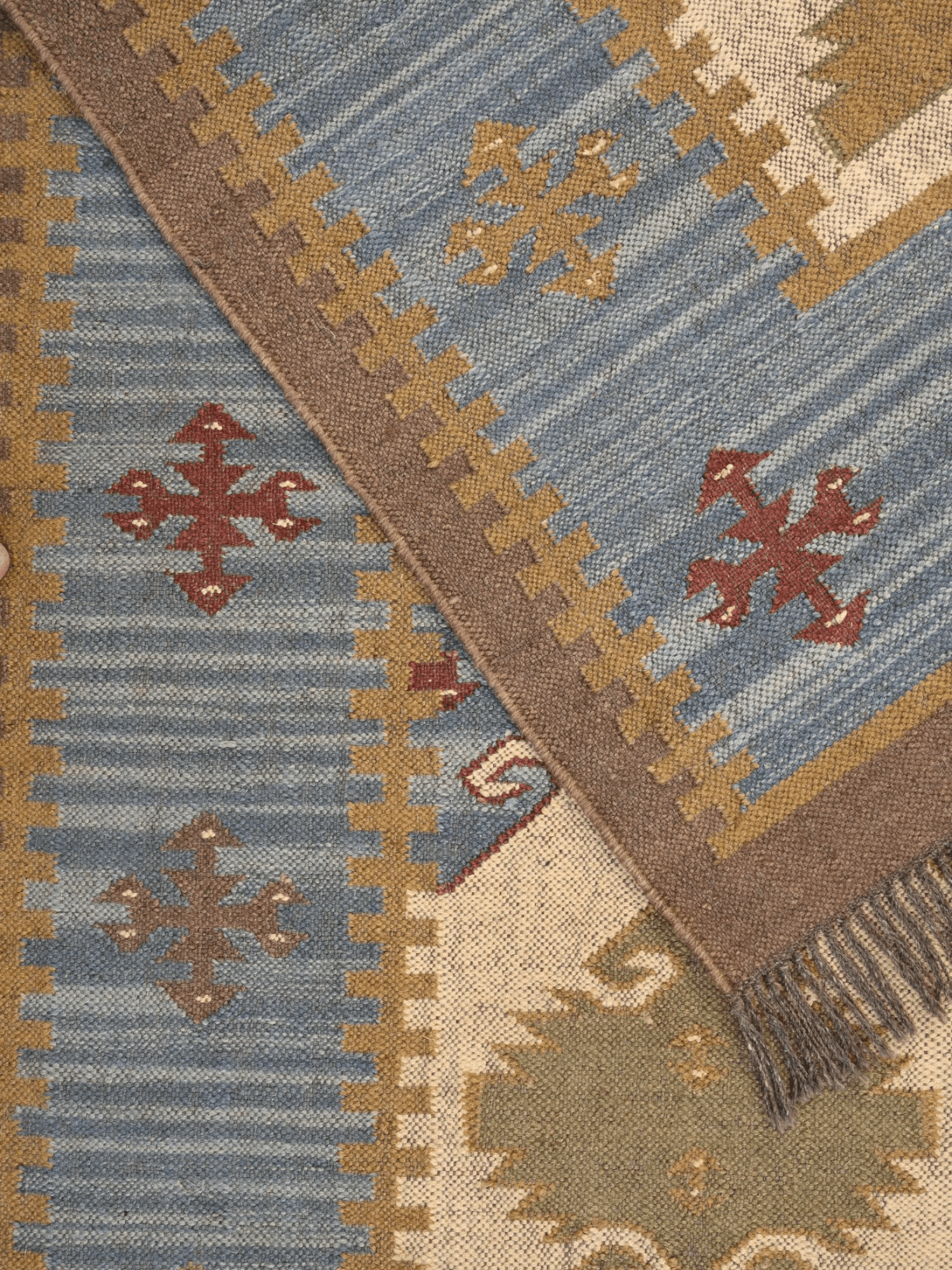 Detalle de alfombras kililm pasillo 180x270  multicolor necha a mano en fibras naturales