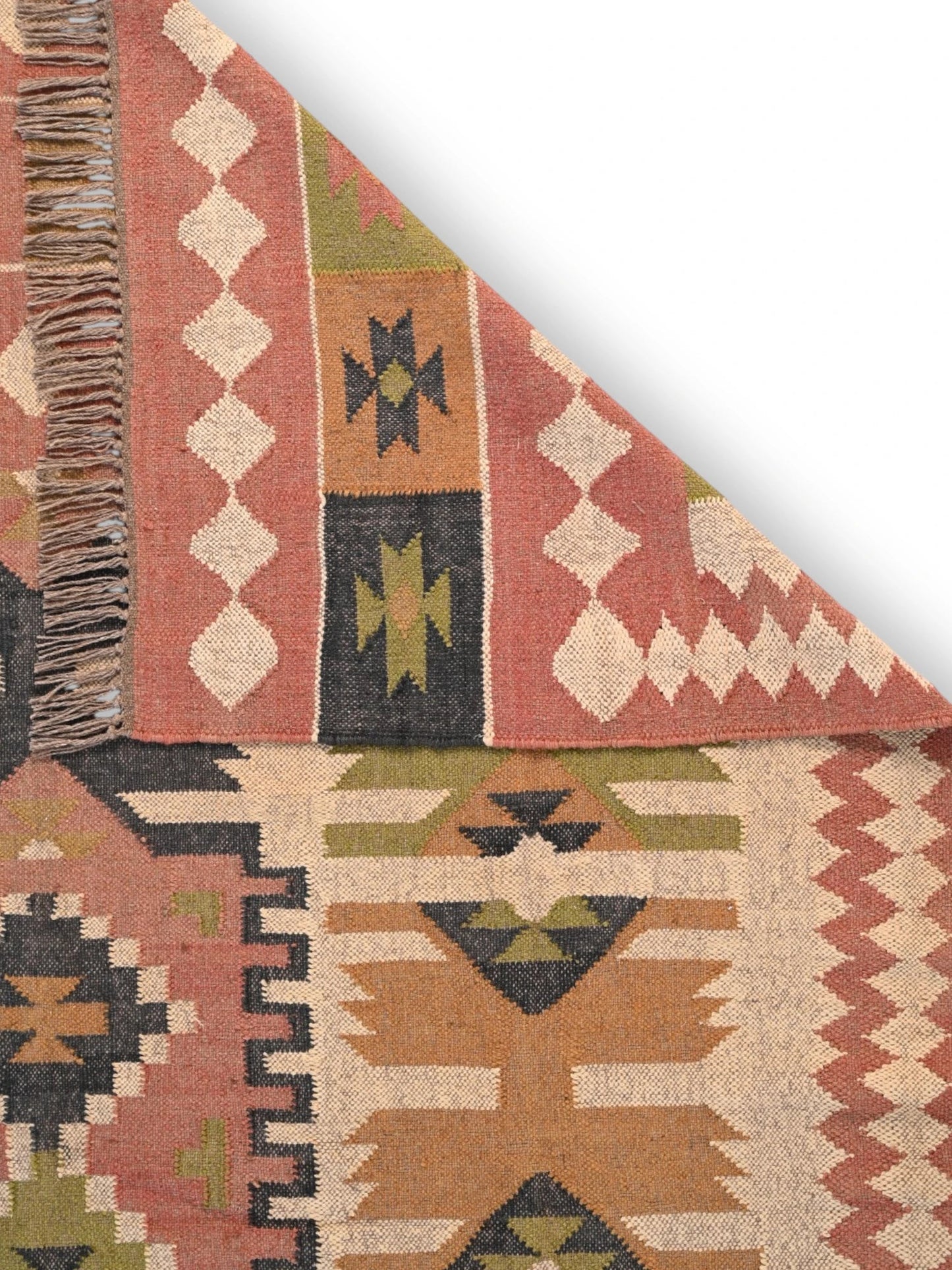Detalle de alfombras kililm pasillo 180x270 multicolor necha a mano en fibras naturales
