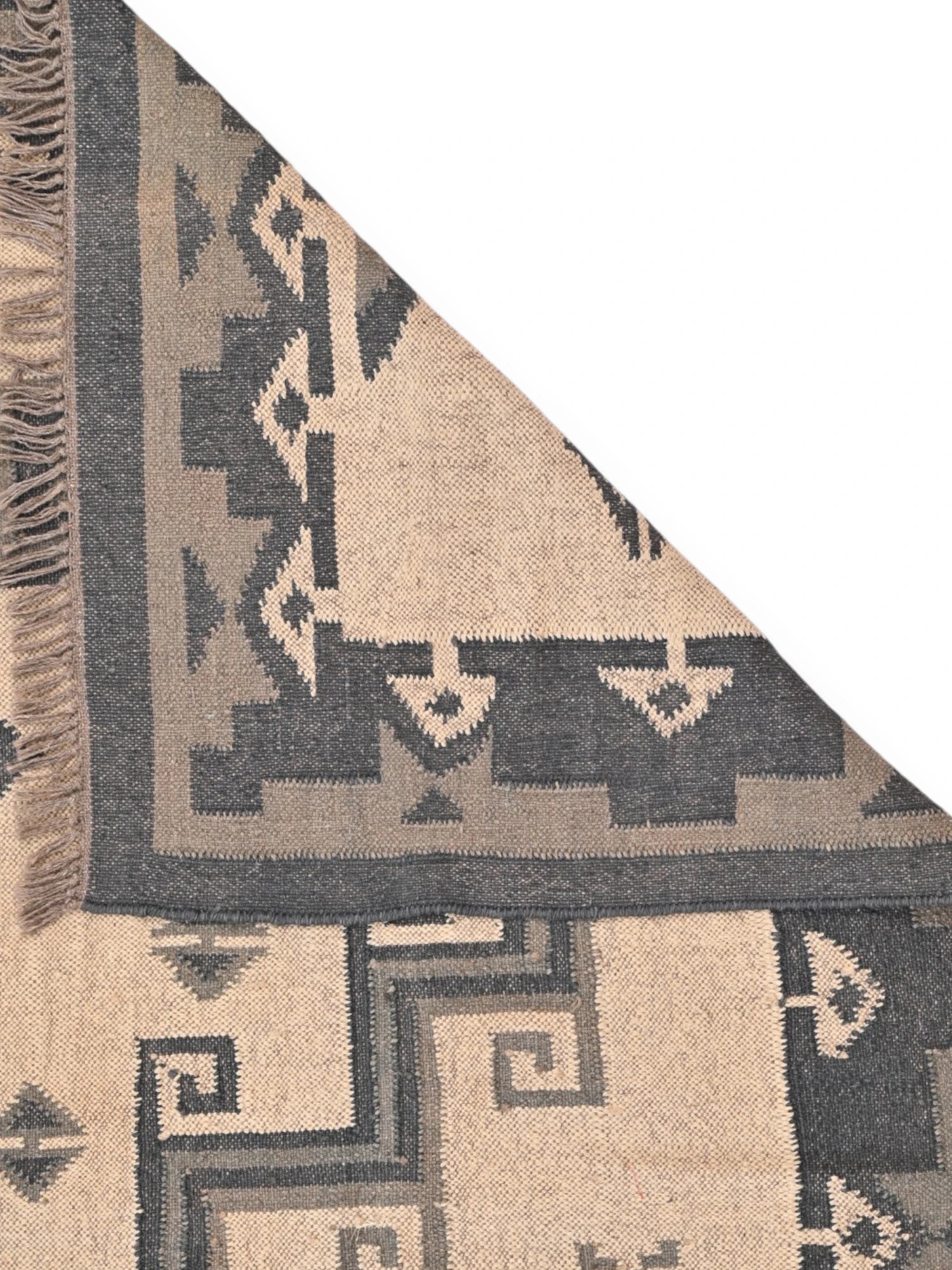 Detalle de alfombras kililm pasillo  240x300  negro marrón necha a mano en fibras naturales