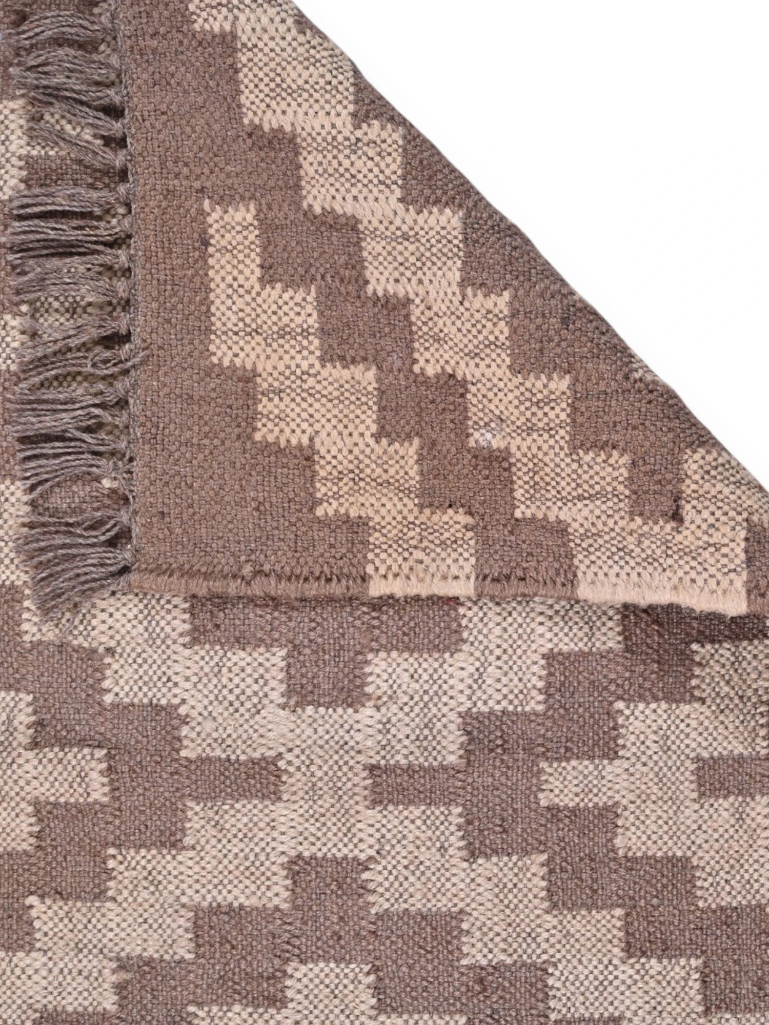 Detalle de alfombras kililm pasillo 60x90  marrón necha a mano en fibras naturales