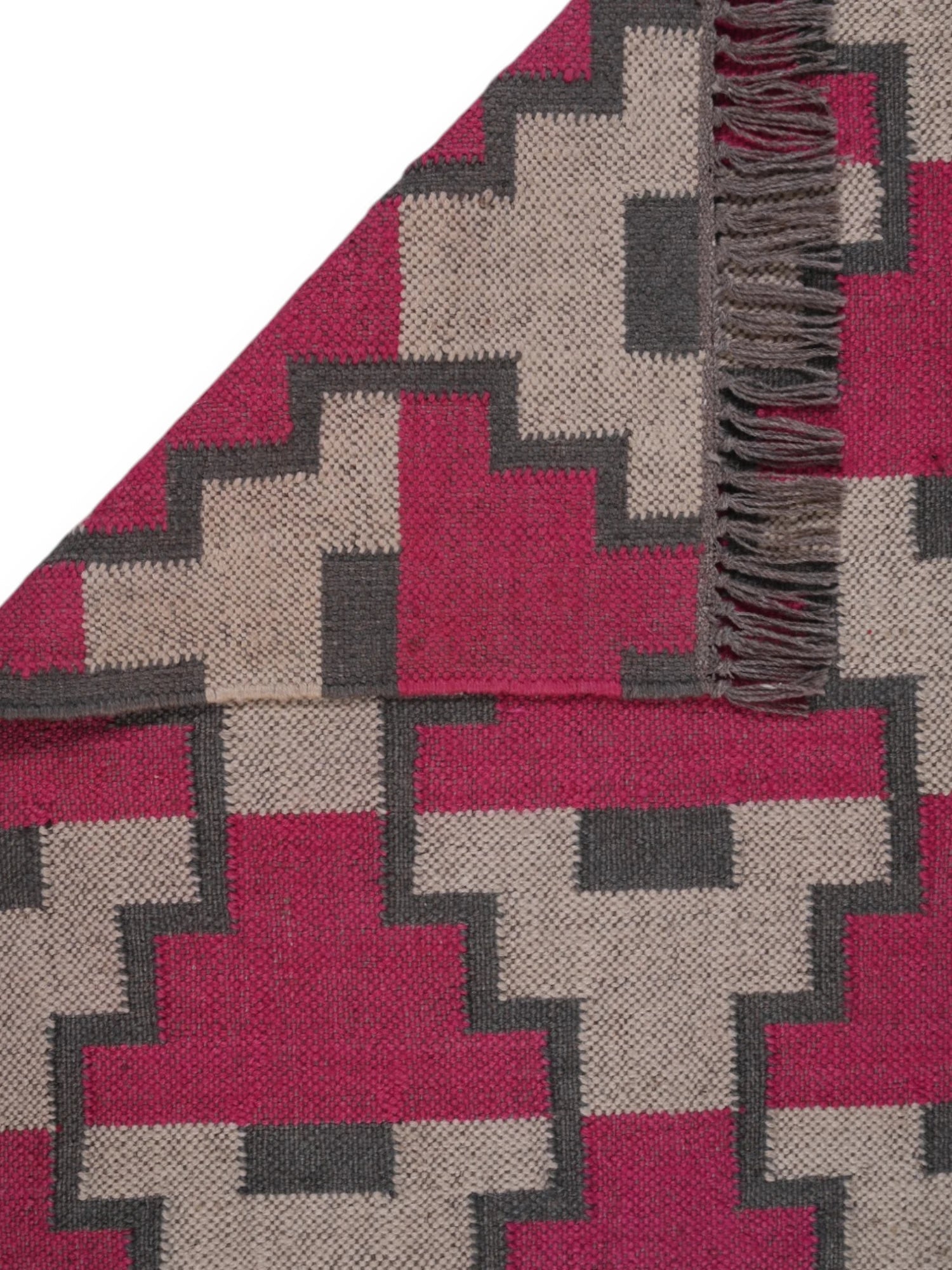 Detalle de alfombra kilim pasillo 75x180 beige rojo hecha a mano en fibras naturales