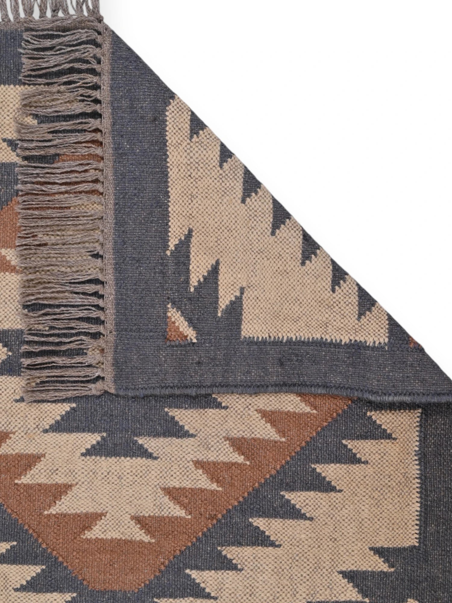 Detalle de alfombras kililm pasillo 75x180 multicolor necha a mano en fibras naturales