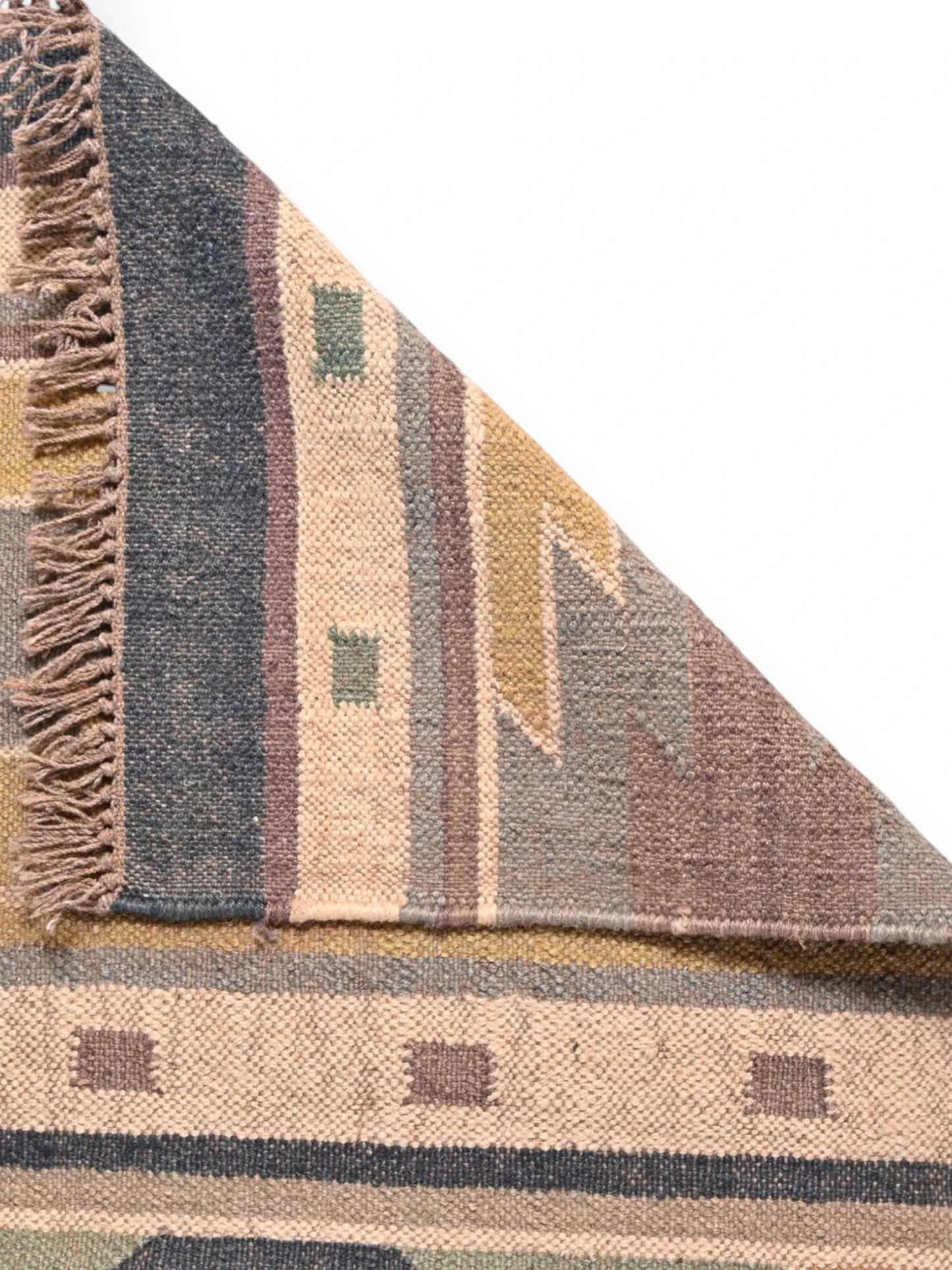 Detalle de alfombras kililm pasillo 75x240 multicolor necha a mano en fibras naturales