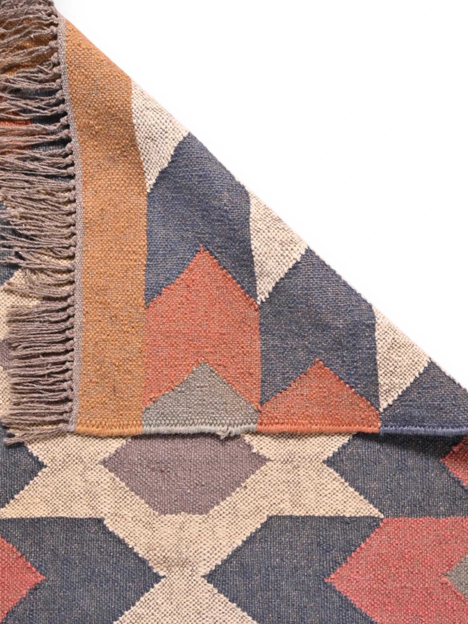 Detalle de alfombras kililm pasillo 75x240 multicolor necha a mano en fibras naturales