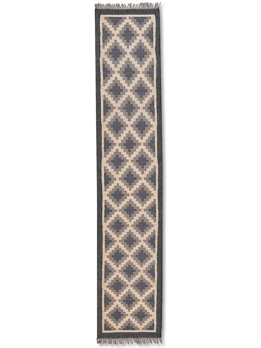 alfombras kililm pasillo  75x360 negro beige necha a mano en fibras naturales
