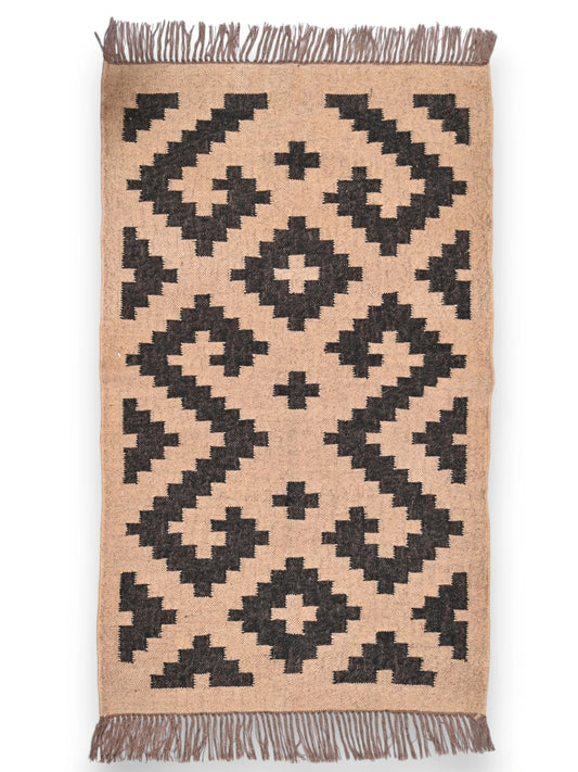 alfombras kililm pasillo 90x150 beige negro necha a mano en fibras naturales
